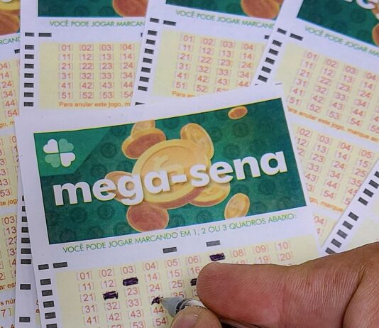 Mega-Sena acumula e prêmio principal vai para R$ 16 milhões