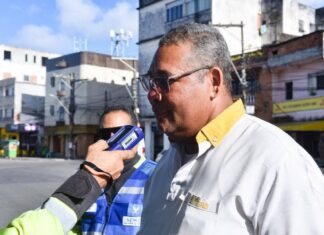 Prefeitura Faz Blitz De Alcoolemia Com Condutores Do Transporte Público Em Salvador