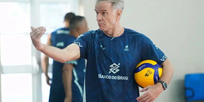 Bernardinho anuncia os inscritos do Brasil na Liga das Nações Bernardinho anuncia os inscritos do Brasil na Liga das Nações de Vôlei