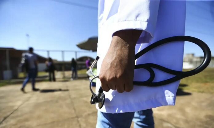 CFM Lança Plataforma "Medicina Segura" Para Denunciar Exercício Ilegal Da Medicina