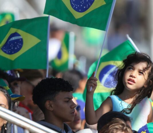 Decisão dos EUA sobre facções tenta limitar soberania do Brasil Decisão dos EUA sobre facções tenta limitar soberania do Brasil
