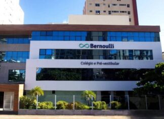 Justiça Determina Que Colégio Bernoulli Aceite Reutilização De Material Didático
