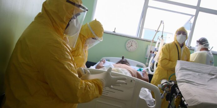 2020-05-13t010437z_1571908268_rc2dng9boty1_rtrmadp_3_health-coronavirus-brazil.jpg
