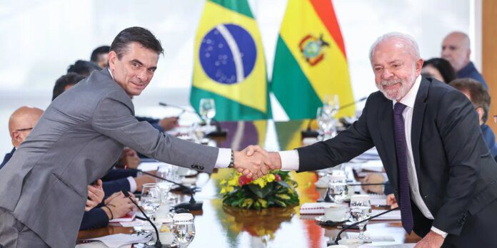 América Latina: Brasil aposta em pragmatismo após vitórias da direita América Latina: Brasil aposta em pragmatismo após vitórias da direita