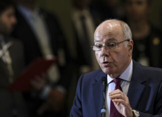 Argumentos dos EUA para impor tarifas “não são legítimos”, diz Vieira Argumentos dos EUA para impor tarifas “não são legítimos”, diz Vieira