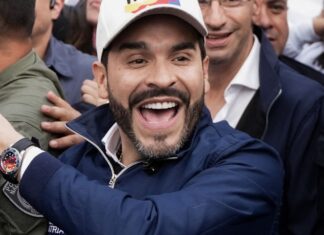 Candidato de direita La Espriella vence disputa acirrada na Colômbia Candidato de direita La Espriella vence disputa acirrada na Colômbia