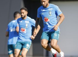 Com Ederson, Brasil reúne representantes de 78 clubes em Copas Com Ederson, Brasil reúne representantes de 78 clubes em Copas