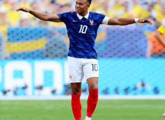 França supera Suécia com dois de Mbappé e está nas oitavas da Copa Com dois gols de Mbappé, França despacha Suécia e avança às oitavas