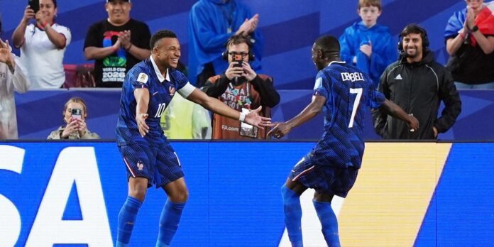 Confira os jogos da Copa do Mundo nesta terça (30); Confira os jogos da Copa do Mundo nesta terça (30); França pega Suécia