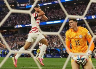 EUA estreia na Copa do Mundo com goleada sobre o Paraguai: 4×1 EUA estreia na Copa do Mundo com goleada sobre o Paraguai: 4x1