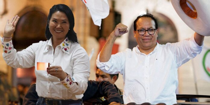 Eleições Peru: Fujimori vira sobre Sánchez com diferença de 561 Eleições Peru: Fujimori vira sobre Sánchez com diferença de 561 votos