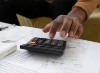 Endividamento Das Famílias Brasileiras Bate Recorde E Atinge 81,6%, Aponta CNC Endividamento Das Famílias Brasileiras Bate Recorde E Atinge 81,6%, Aponta CNC
