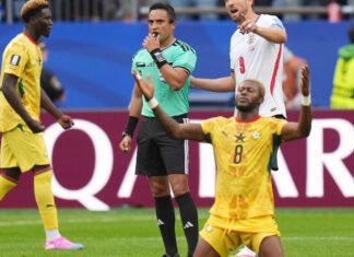 Gana segura Inglaterra e duelo de líderes do Grupo L não sai do zero Gana segura Inglaterra e duelo de líderes do Grupo L não sai do zero