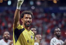 Goleiro Vozinha brilha contra a Espanha e vira destaque na Copa Goleiro Vozinha brilha contra a Espanha e vira destaque na Copa