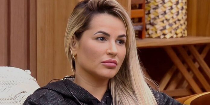 Justiça de São Paulo aceita denúncia contra Deolane Bezerra e Marcola