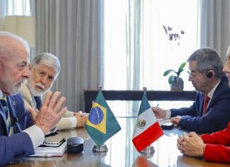 Lula compara protestos no México às manifestações no Brasil em 2013 Lula compara protestos no México às manifestações no Brasil em 2013