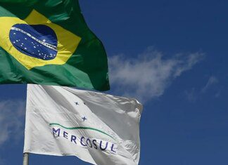 Lula vai ao Paraguai participar da 68ª Cúpula do Mercosul Lula vai ao Paraguai participar da 68ª Cúpula do Mercosul