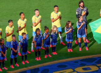 NY Times elege o hino do Brasil o mais bonito entre os países da Copa NY Times elege o hino do Brasil o mais bonito entre os países da Copa