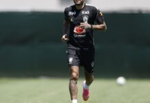 Para “otimizar” recuperação, Neymar está fora do jogo contra o Haiti Para "otimizar" recuperação, Neymar está fora do jogo contra o Haiti