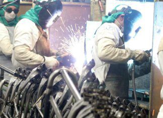 Produção industrial brasileira avança 0,7% em abril Produção industrial brasileira avança 0,7% em abril