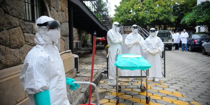 Três morrem no Quênia em protestos contra centro dos EUA para ebola
