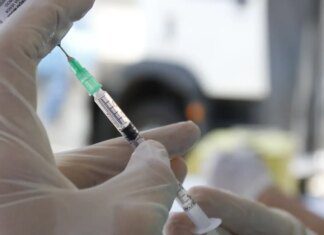 Sarampo: infectologista alerta sobre vacinação em viagens para a Copa