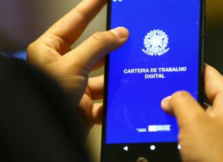 Mercado de trabalho formal cresce 3,6%; serviço público puxa alta