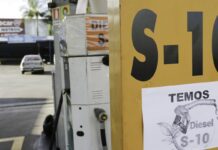 Petrobras ajusta preços do diesel para R$ 1,12