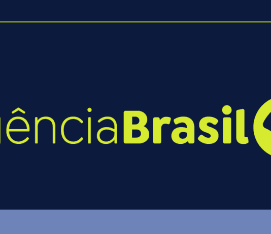 Bolívia apreende ouro ilegal em jatinho de empresário brasileiro Bolívia apreende ouro ilegal em jatinho de empresário brasileiro