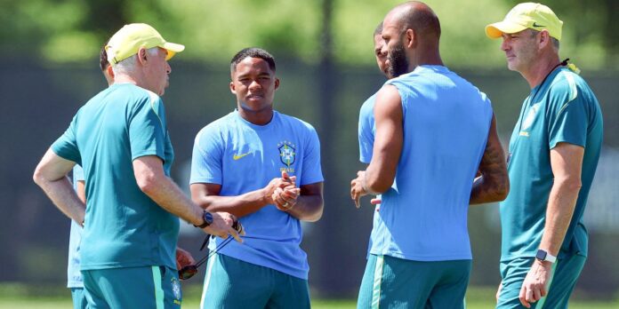 Brasil faz último treino antes de encarar Noruega pelas oitavas Brasil faz último treino antes de encarar Noruega pelas oitavas