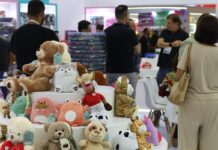 Brinquedos com IA podem colocar crianças em risco, alerta governo Brinquedos com IA podem colocar crianças em risco, alerta governo