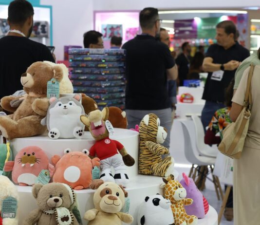 Brinquedos com IA podem colocar crianças em risco, alerta governo Brinquedos com IA podem colocar crianças em risco, alerta governo