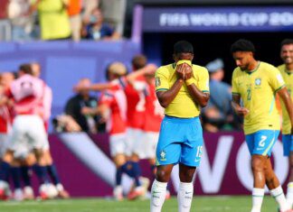 Com críticas, adeus do Brasil à Copa estampa jornais mundo afora Com críticas, adeus do Brasil à Copa estampa jornais mundo afora