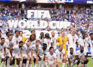 Em jogaço de dez gols, Inglaterra conquista terceiro lugar da Copa