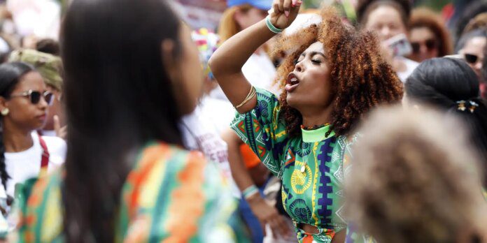 "Enfrentando o patriarcado racista": Dia da Mulher Negra é dia de luta