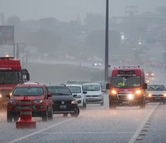 Inmet emite alerta de grande perigo para acumulados de chuva no RS Inmet emite alerta de grande perigo para acumulados de chuva no RS