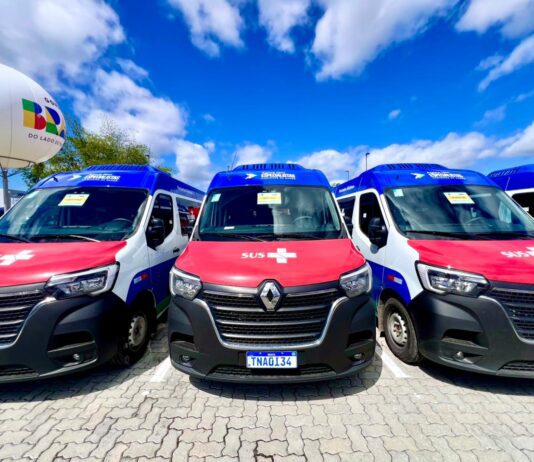 Itaberaba recebe nova van para reforçar o transporte de pacientes do Tratamento Fora de Domicílio