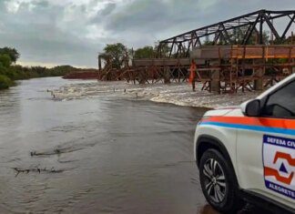 Rio Grande do Sul segue em alerta vermelho para chuvas até quarta (22) Rio Grande do Sul segue em alerta vermelho para chuvas até quarta (22)