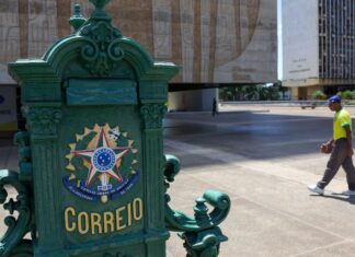TCU cita risco fiscal dos Correios e defende compensação de custos