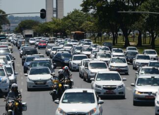 Crédito para carros de aplicativo tem teto elevado para R$ 200 mil