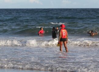 Jovem Desaparece Após Afogamento Em Praia De Lauro De Freitas