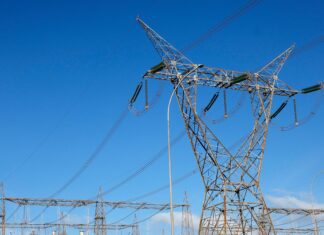 Consumidores poderão escolher fornecedores de energia a partir de 2027