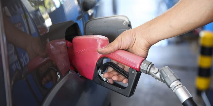 1790439407_posto_de_gasolina_jfcrz_abr_0605223809_1.jpg