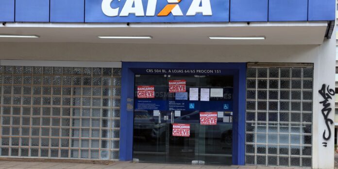 Empregados rejeitam proposta da Caixa Econômica e mantêm greve