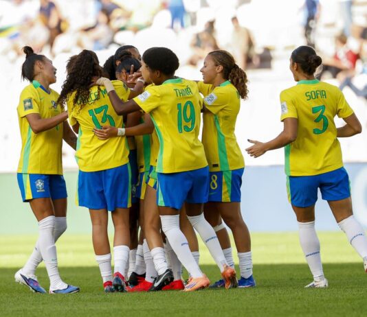 Thais Lima brilha nos pênaltis e Brasil segue na Copa Feminina sub-20 Thais Lima brilha nos pênaltis e Brasil segue na Copa Feminina sub-20