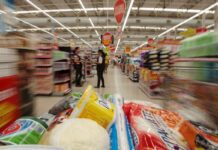Bolsa Família é reajustado em 15%; medida vale a partir de outubro
