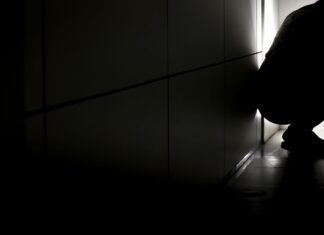 Prevenção ao suicídio: profissionais de saúde destacam riscos com bets